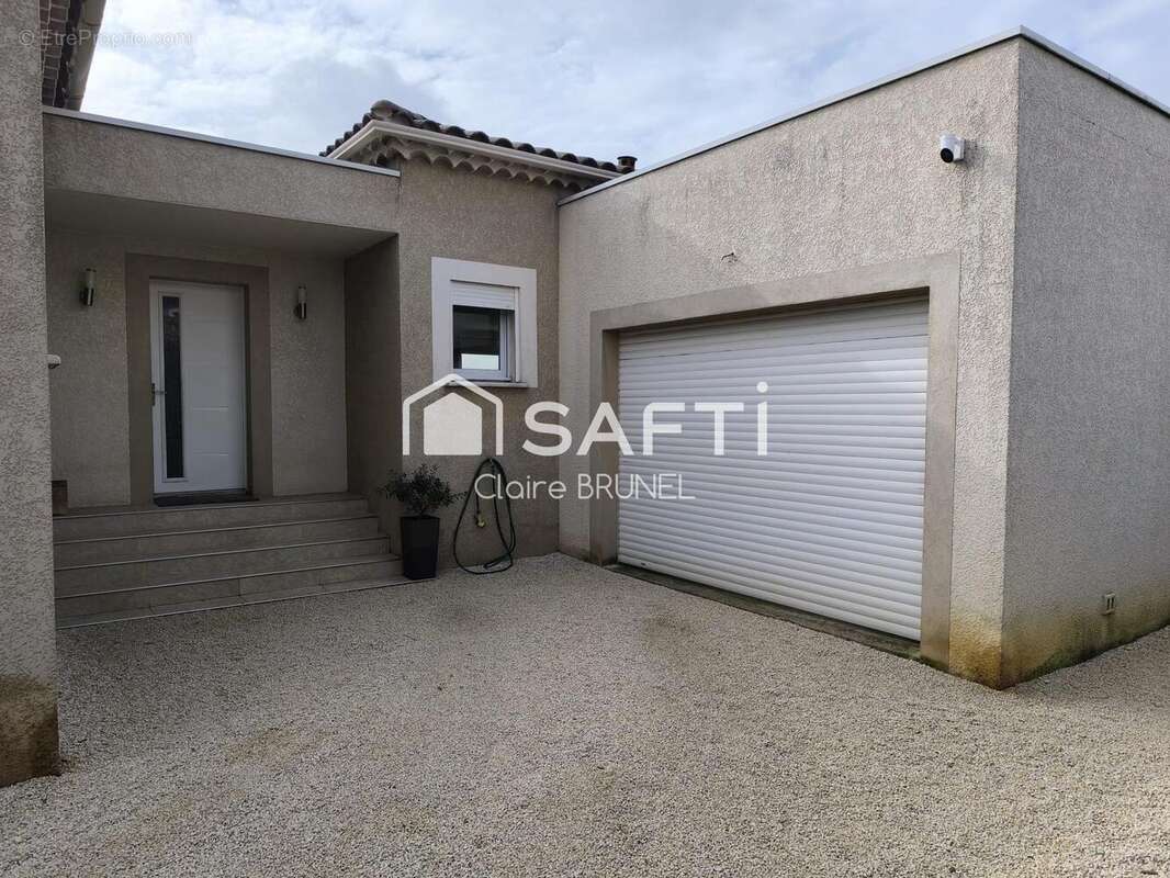 Photo 9 - Maison à SAINT-JULIEN-LES-ROSIERS