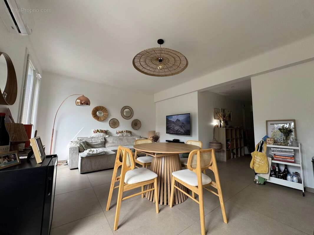 Appartement à MARSEILLE-7E