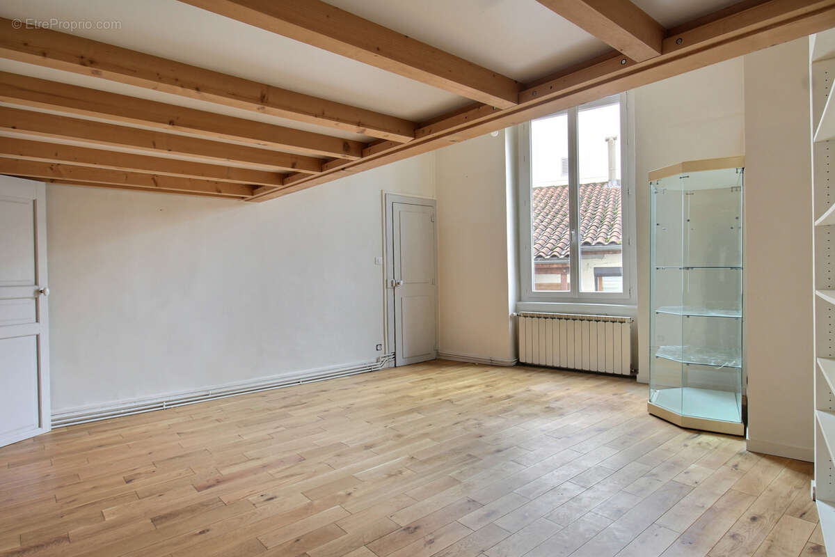 Appartement à LYON-9E