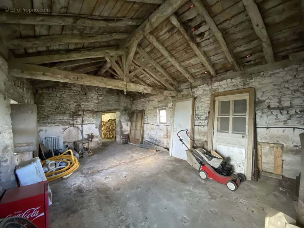 Jolie maison de campagne avec un grand jardin et de belles dépendances - photo 24