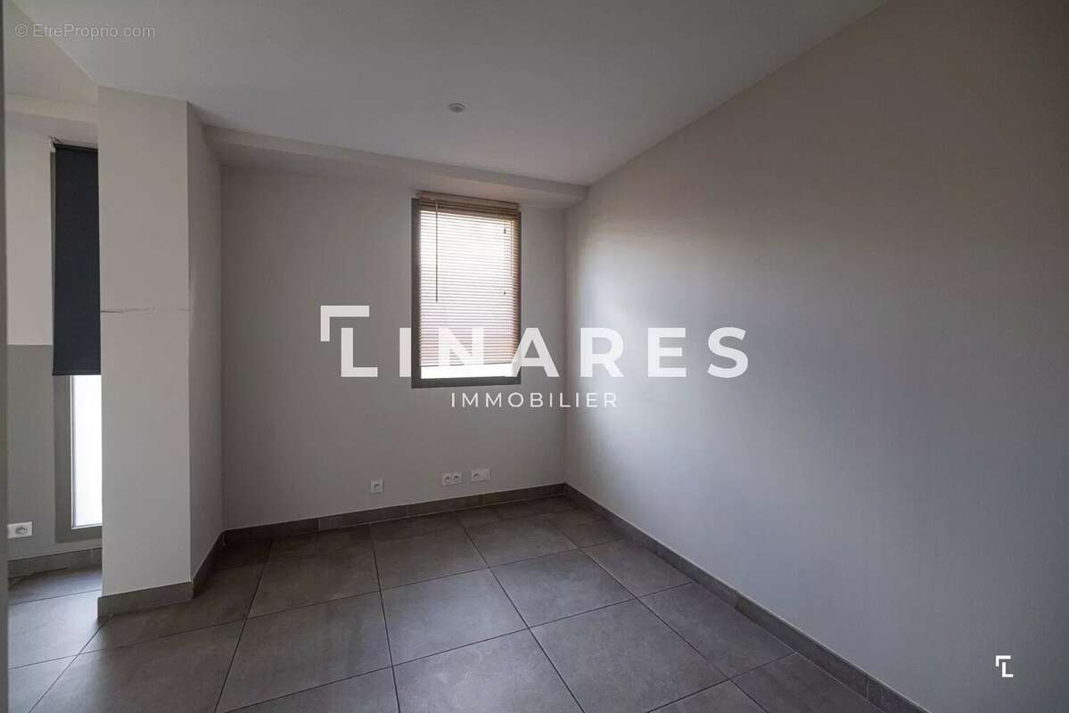 Commerce à SAINT-REMY-DE-PROVENCE