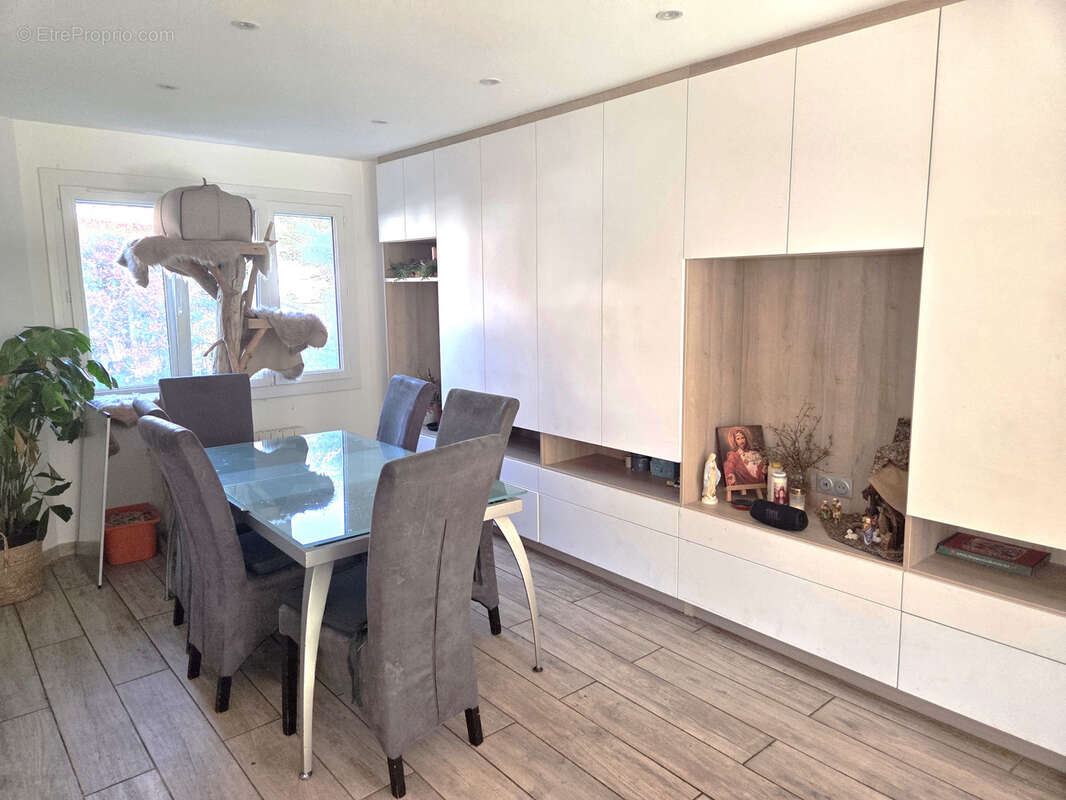 Maison à SAVIGNY-SUR-ORGE