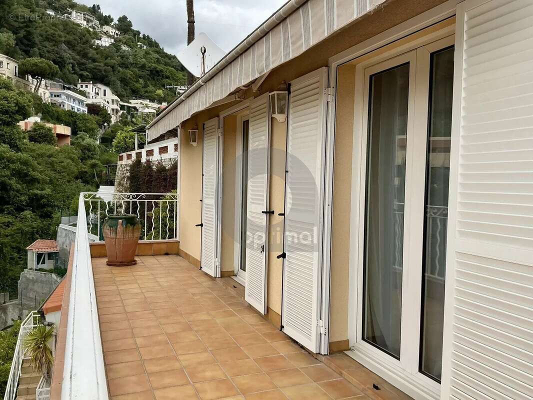 Appartement à ROQUEBRUNE-CAP-MARTIN
