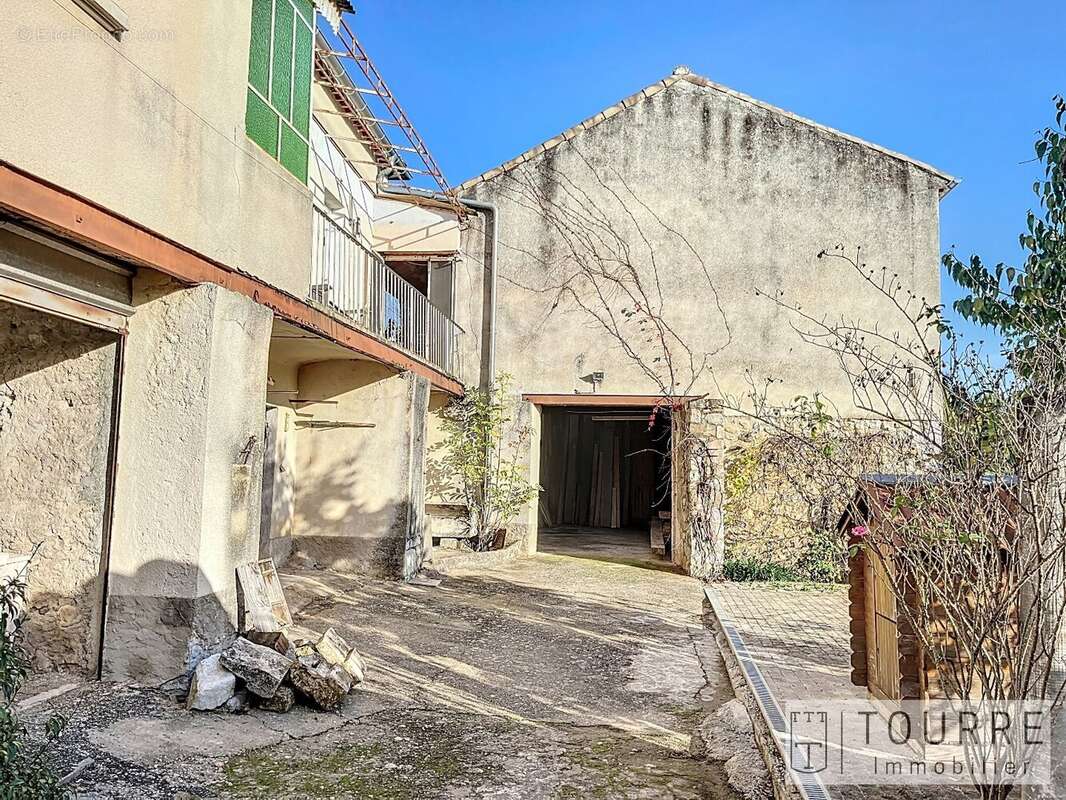 Maison à VALLON-PONT-D'ARC