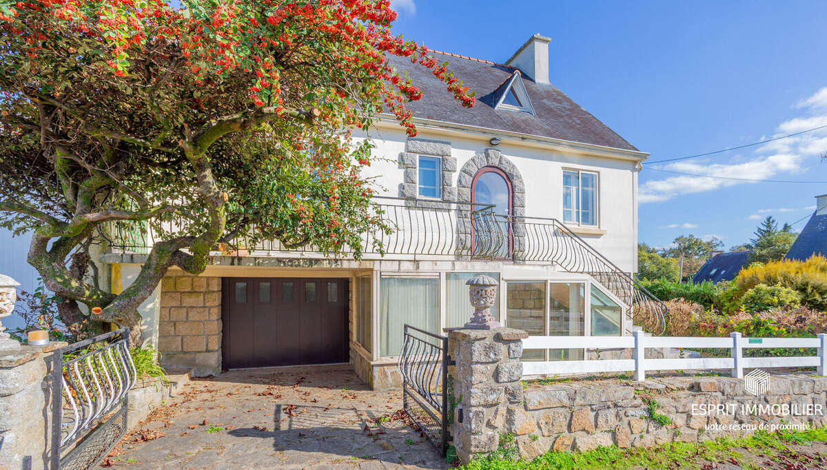 Maison à PONT-AVEN