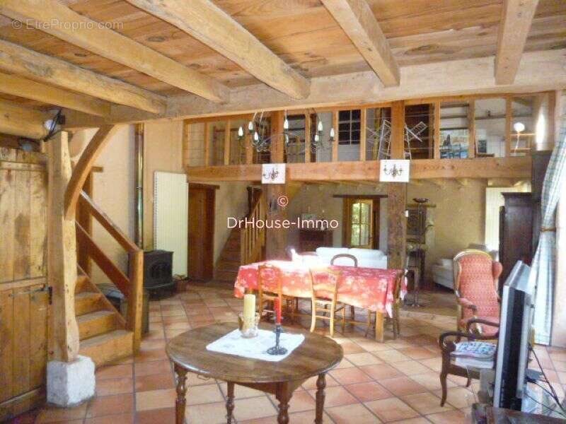 Maison 240 m² à Riberac  - photo 7
