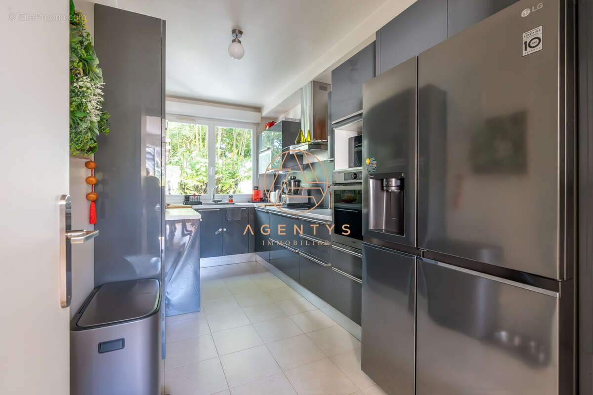 Appartement à LE PERREUX-SUR-MARNE