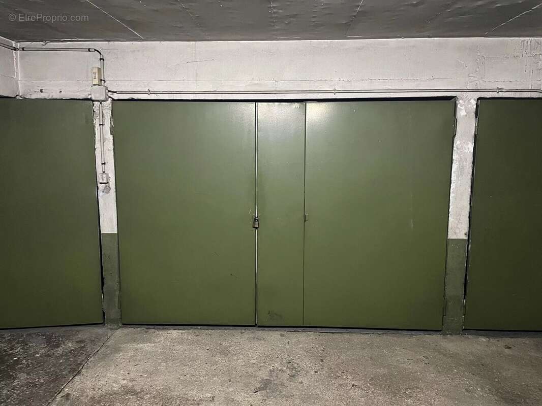 Parking à PARIS-13E