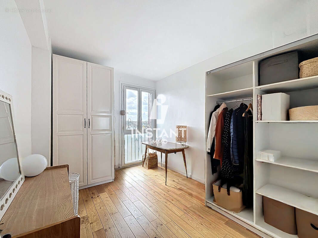 Appartement à CHARENTON-LE-PONT