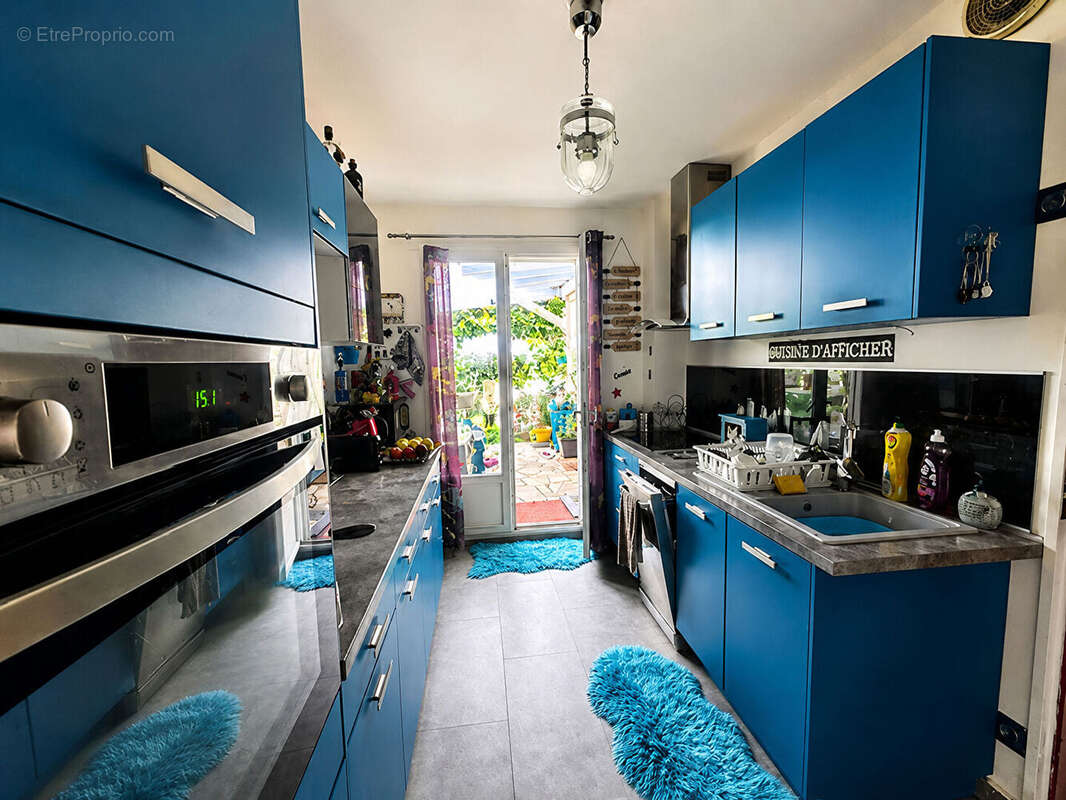 Appartement à COMBS-LA-VILLE