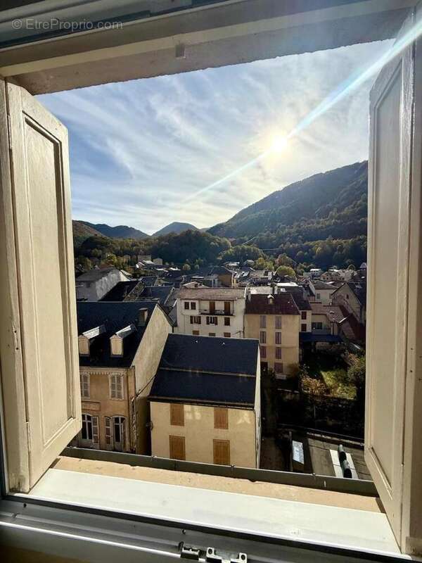   - Appartement à AX-LES-THERMES