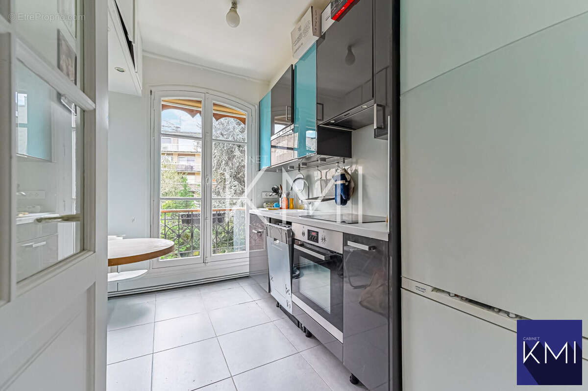 Appartement à PARIS-14E