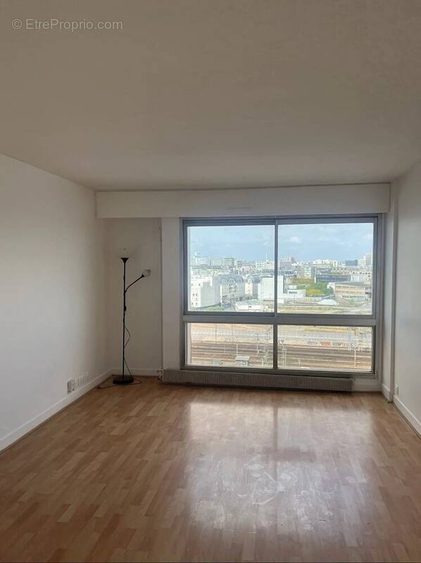 Appartement à PARIS-19E