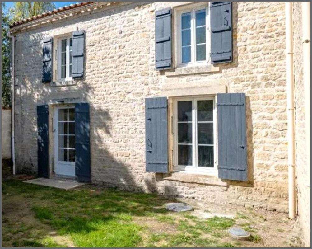 Maison à SAINT-MARTIAL