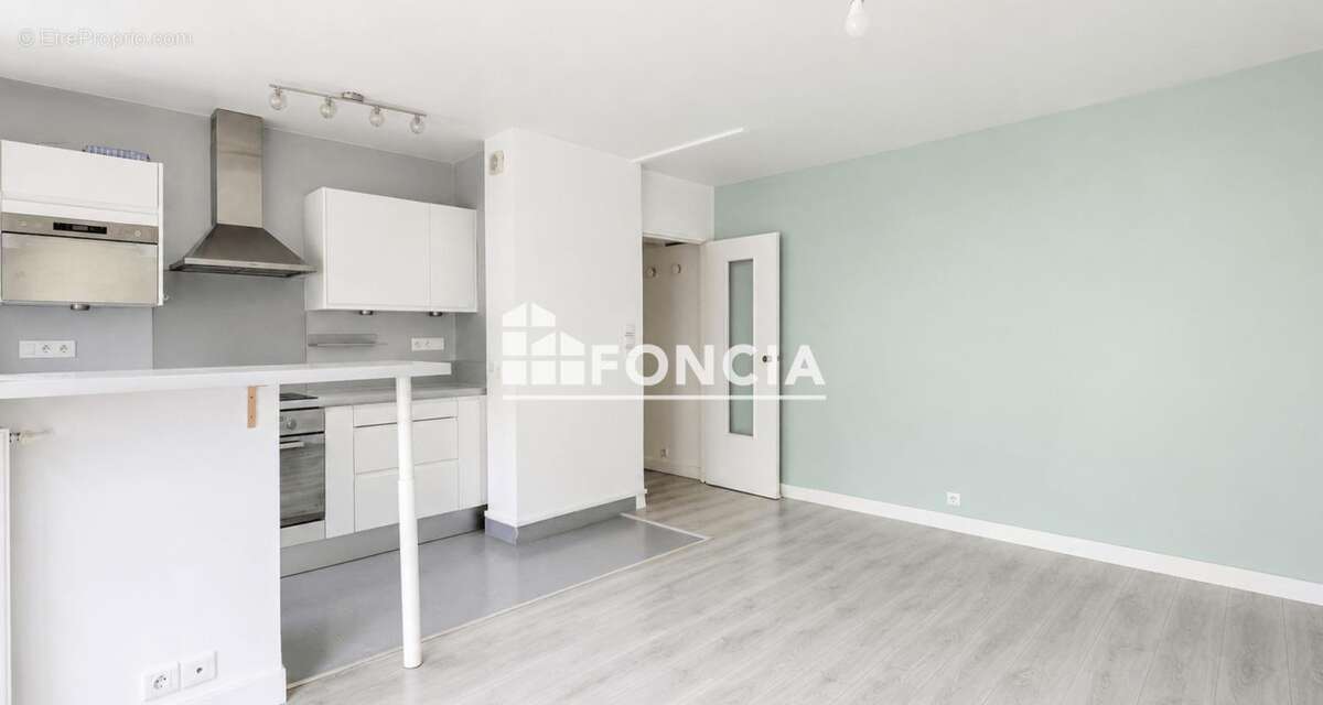 Appartement à MONTROUGE