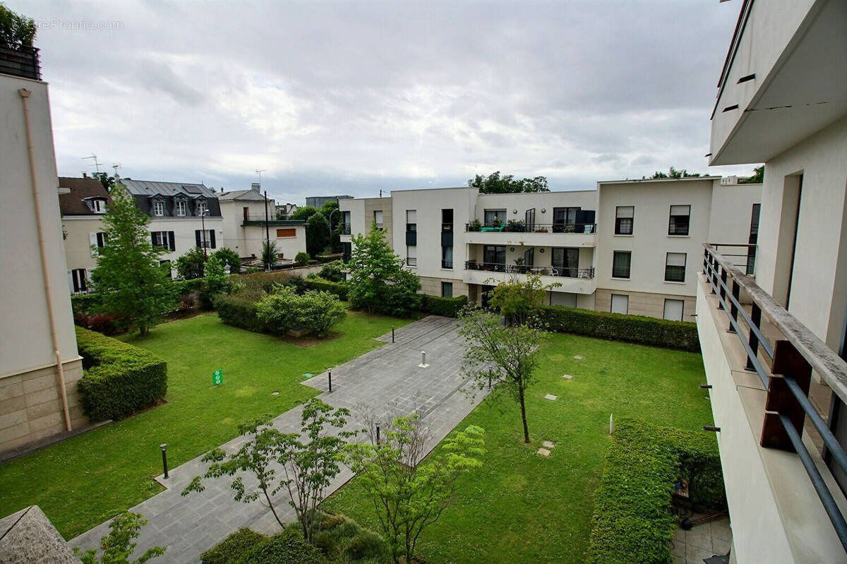 Appartement à COLOMBES