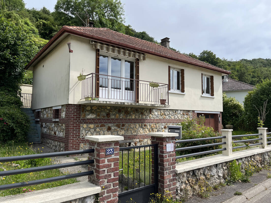 Maison à CANY-BARVILLE