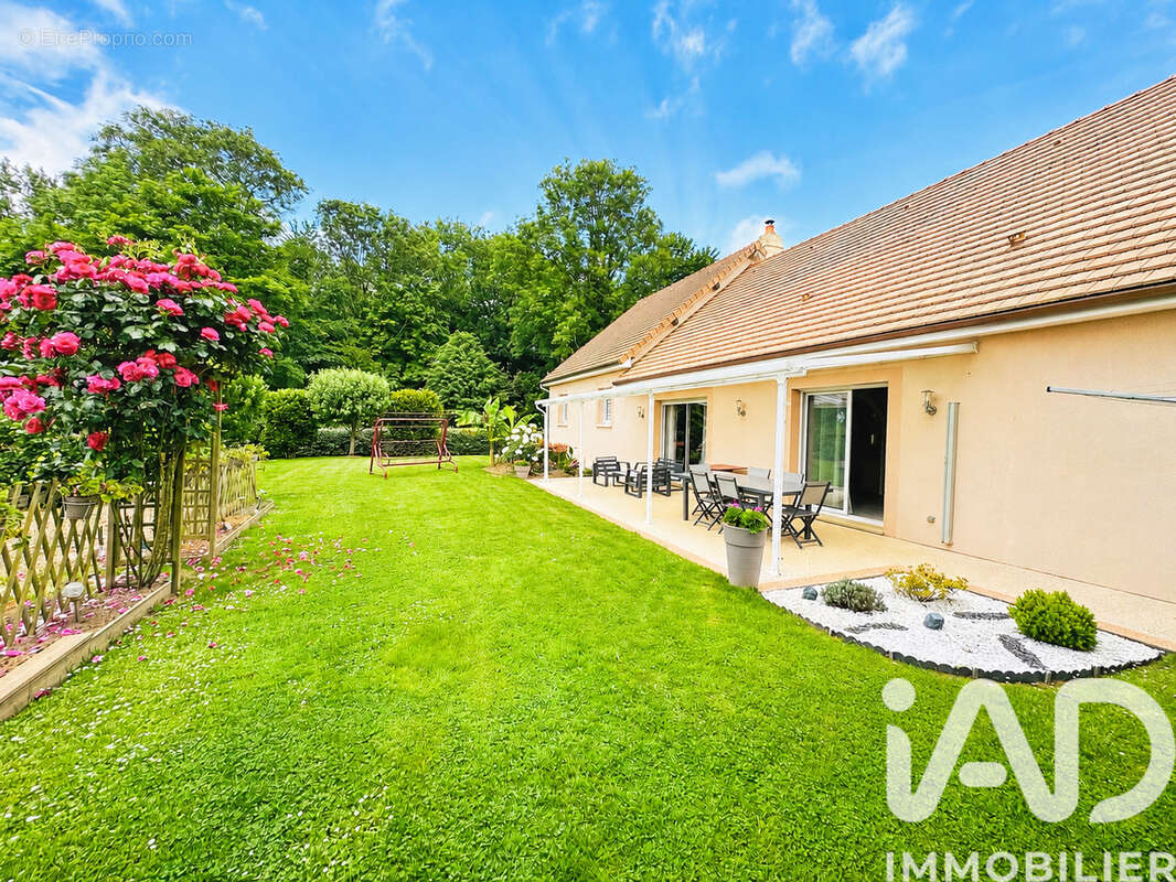 Maison 143 m² à Ambrumesnil  - photo 2