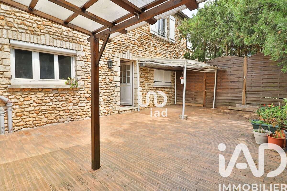 Photo 2 - Maison à PLAISIR