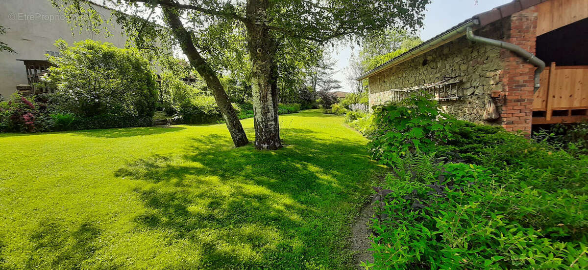 Maison à ESTANDEUIL