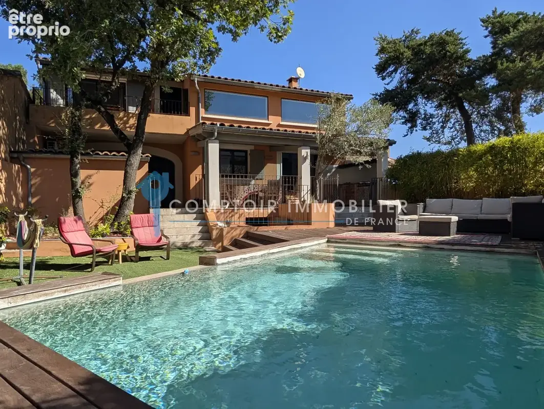Maison à ROUSSILLON