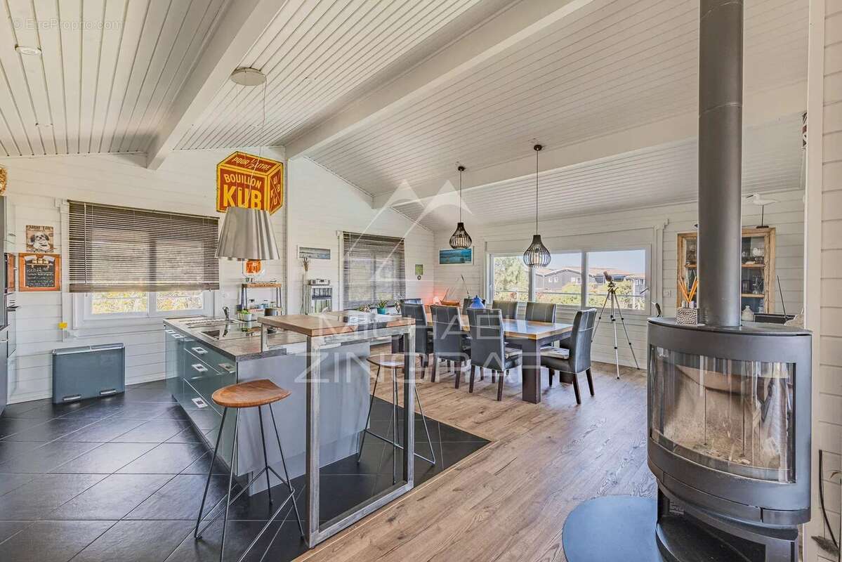 Maison à GUJAN-MESTRAS