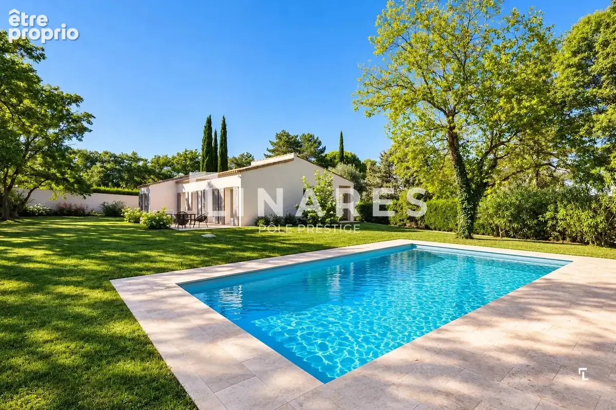 LES BASTIDES – Maison plain-pied de 150m2 - Piscine - Terrain 2000m2 - 13100 Aix-en-Provence/Puyricard - photo 2