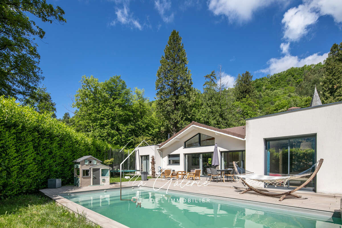 Maison à VAULNAVEYS-LE-HAUT