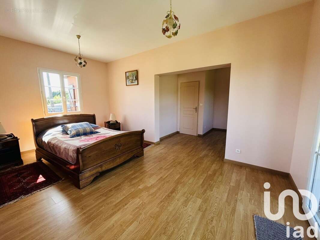 Maison 256 m² à Bardouville  - photo 8
