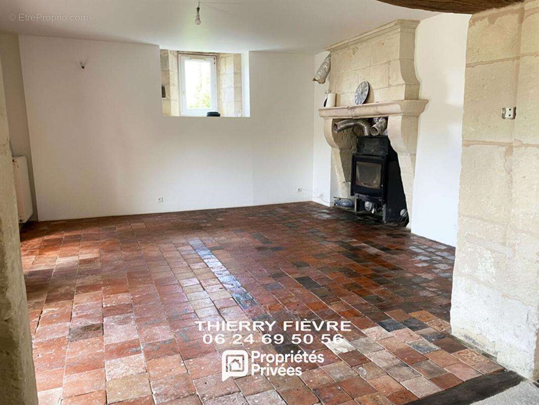 À vendre 86200 Glénouze Maison de 10 pièces 312 m2 avec gîte indépendant, dépendance, terrain, bois et caves - photo 5
