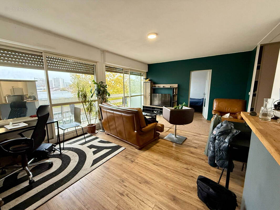 Appartement à LYON-8E