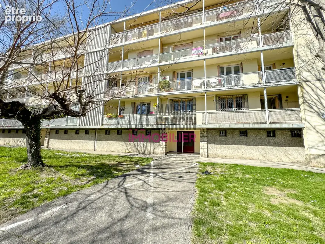 Appartement 4 pièces 75 m² à vendre à Avignon (84000) - photo 3