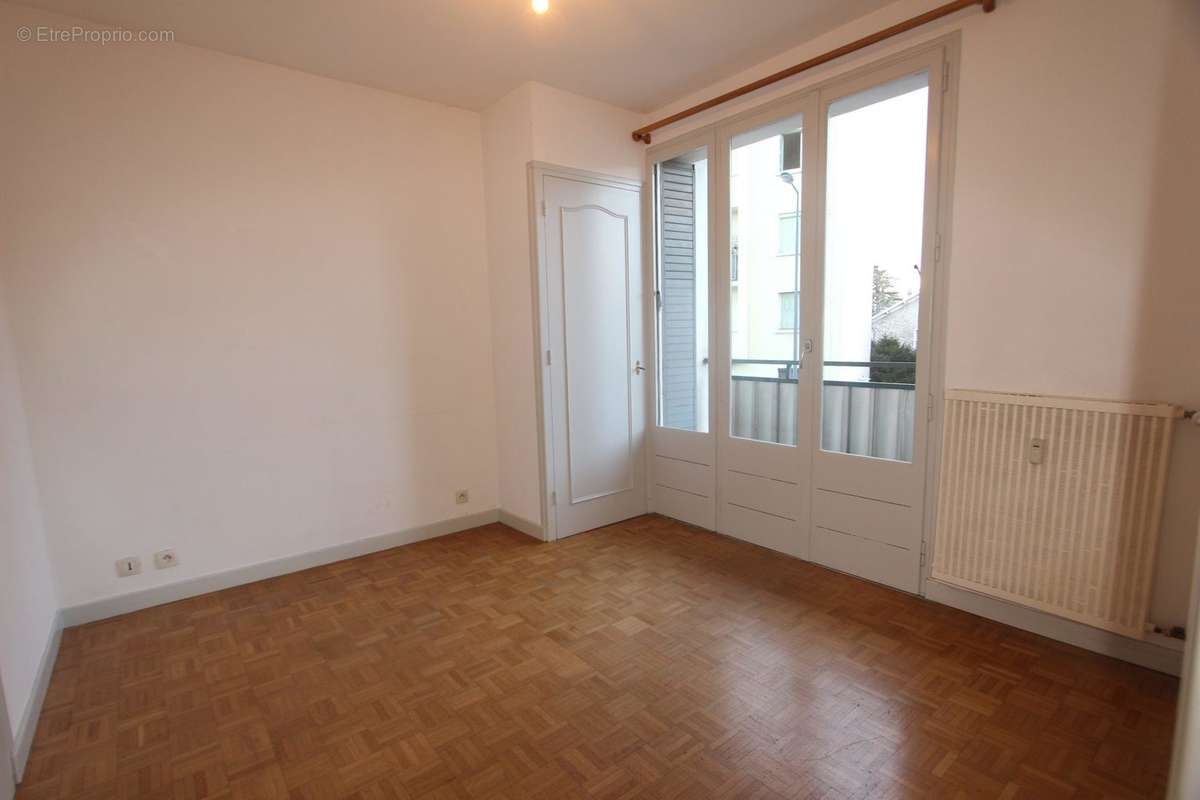 Appartement à ROMANS-SUR-ISERE