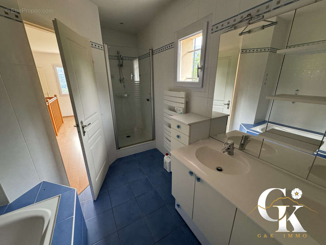 Maison à SAINT-PAUL-DE-VARCES