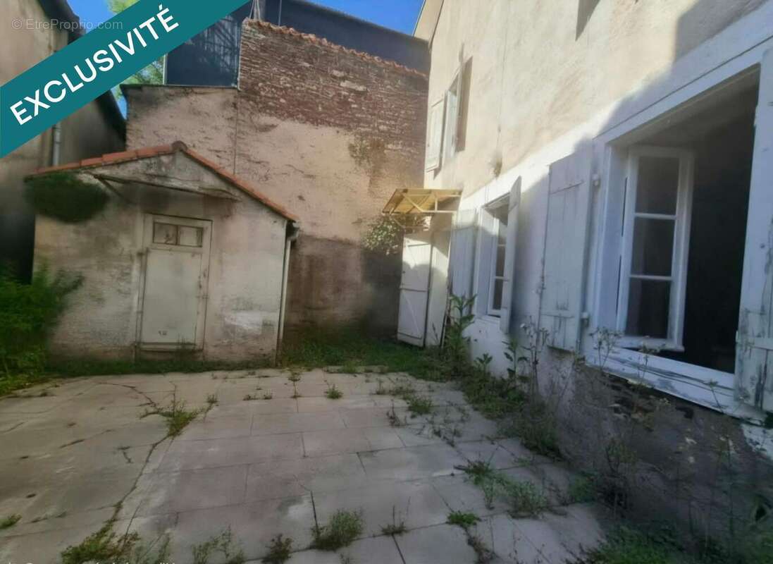 Maison 110 m² à Cuxac-Cabardes  - photo 2