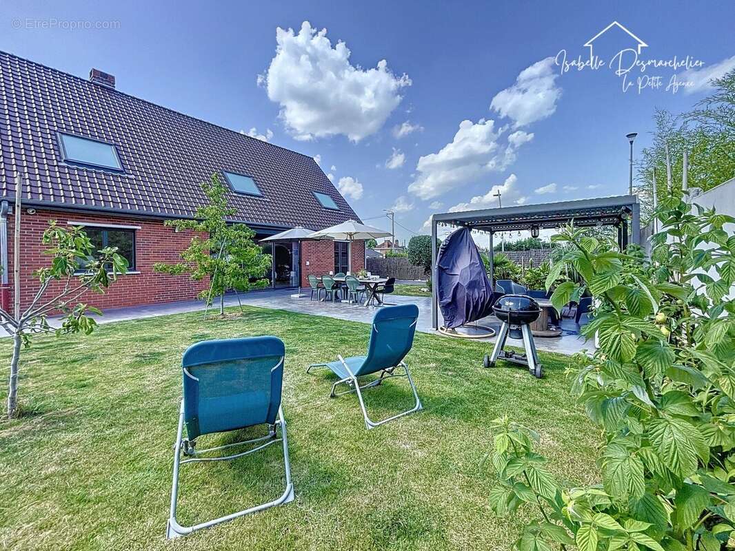 Maison à GONDECOURT