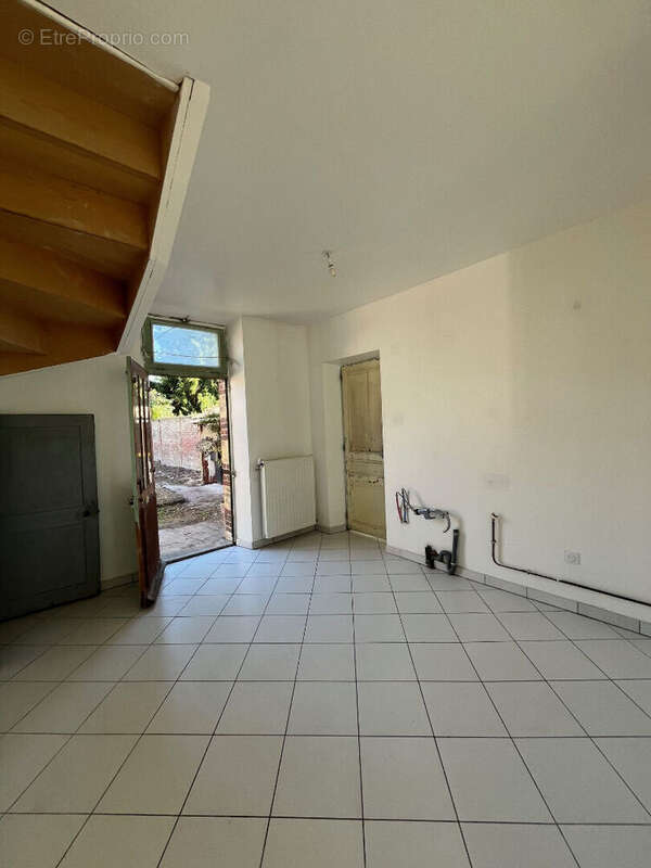 Maison à CREPY-EN-VALOIS