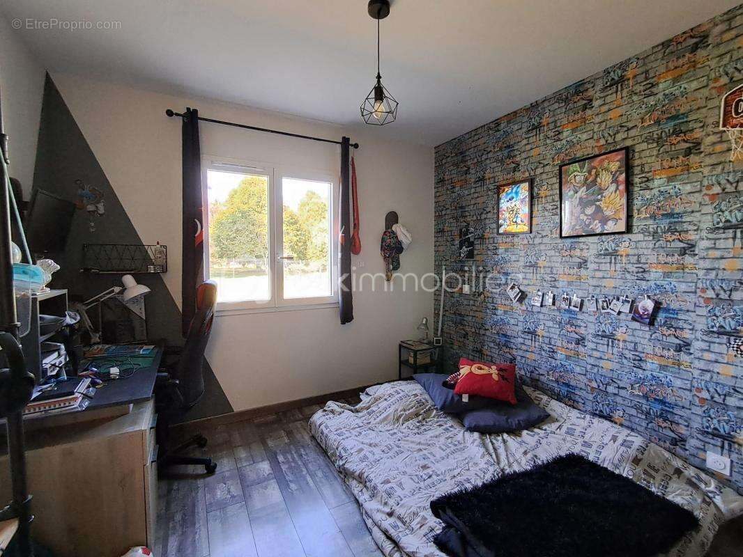 Maison moderne de 130 m² avec piscine et vue imprenable sur les montagnes - photo 11