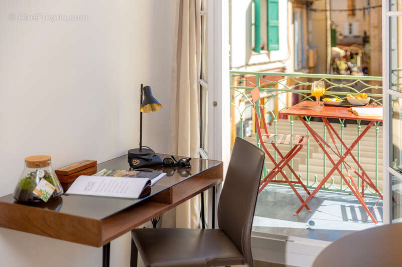 Appartement à FORCALQUIER