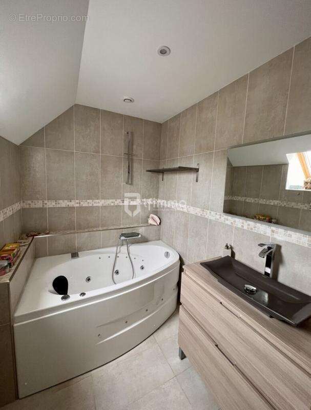 77130 Marolles sur seine, Pavillon 6 pièces de 133m2 - photo 8