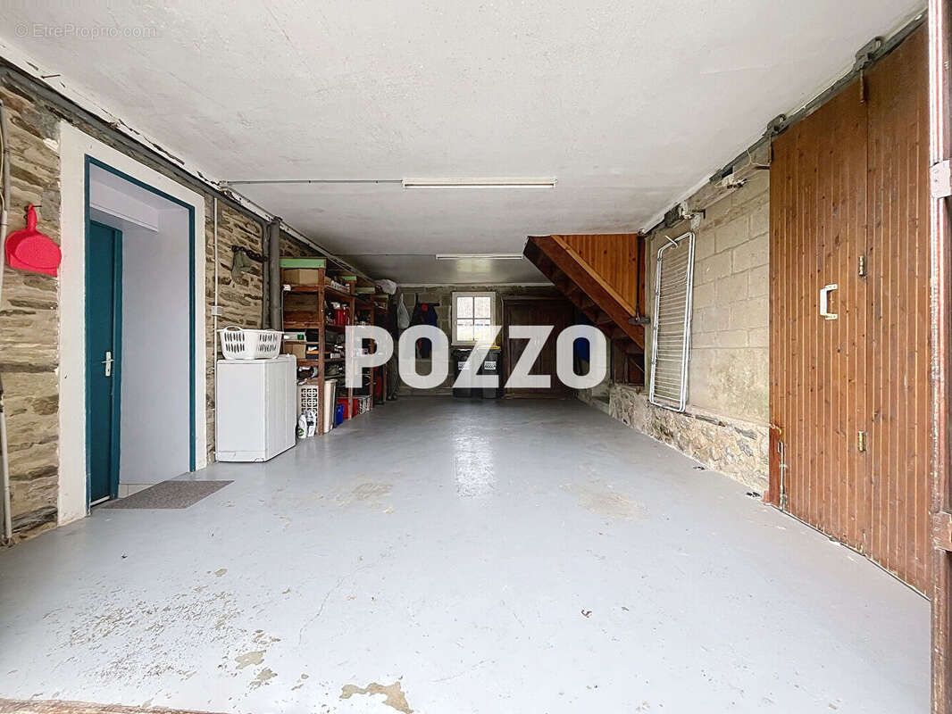 Maison à SAINT-PIERRE-DE-SEMILLY