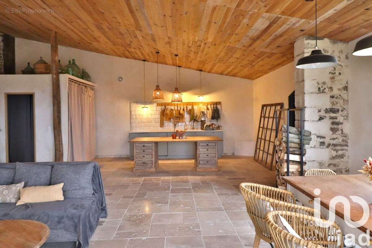 Photo 7 - Maison à LEYNES