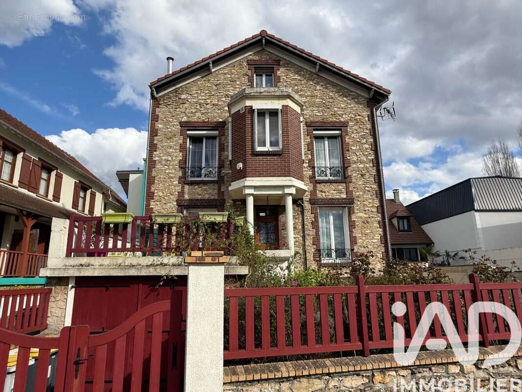 Photo 2 - Maison à SAINT-BRICE-SOUS-FORET