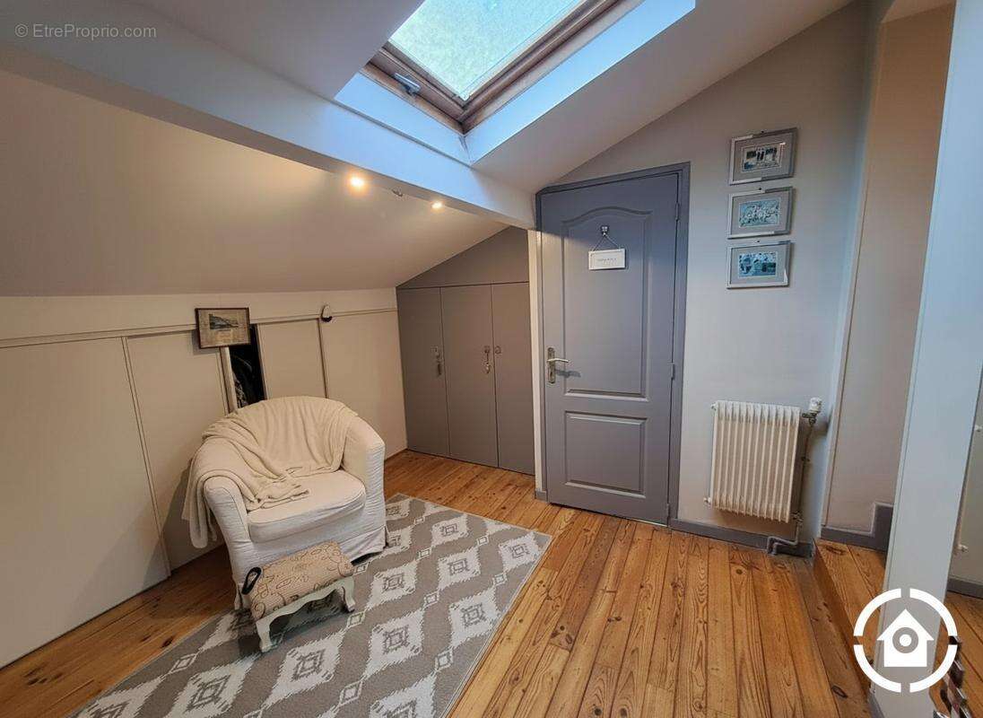 Maison en pierre - 3 chambres + appartement indépendant - 2 cha - photo 14