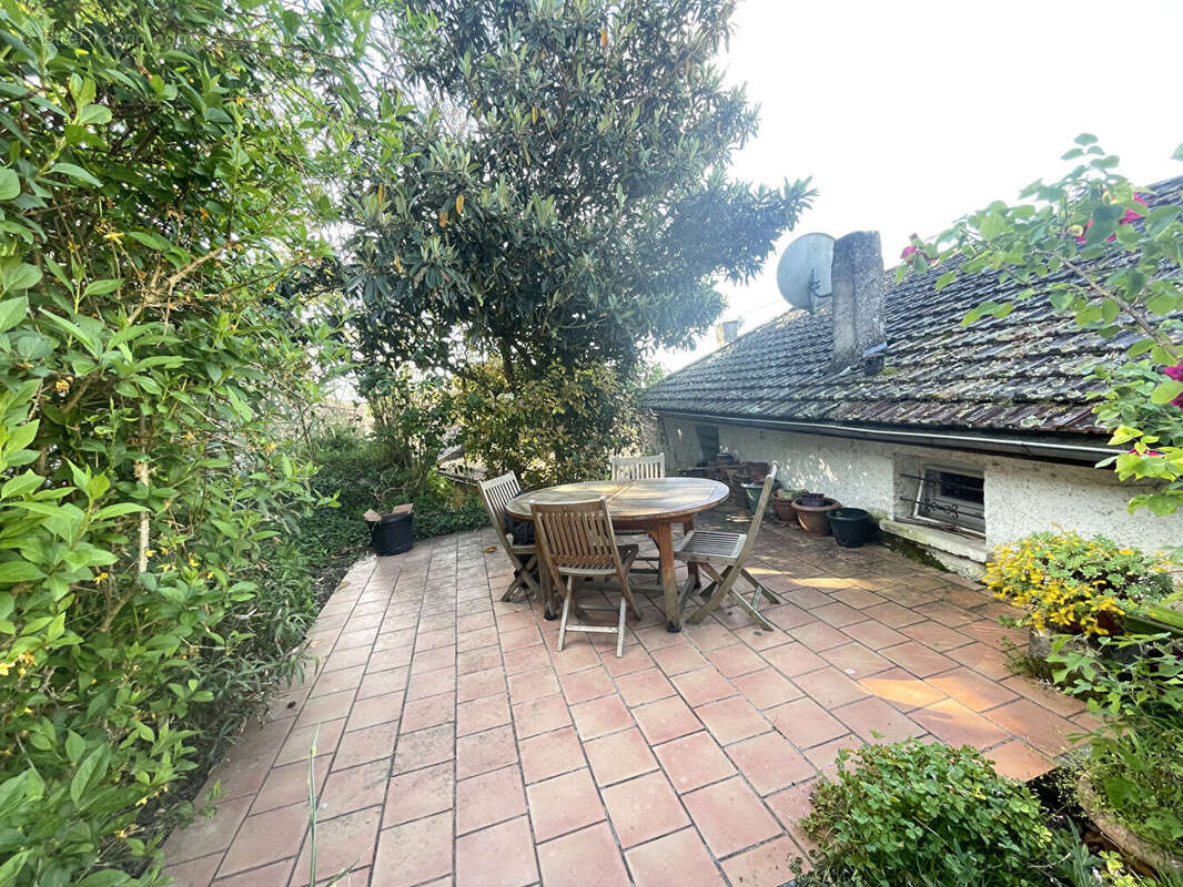 Maison à SAINT-SYLVESTRE-SUR-LOT