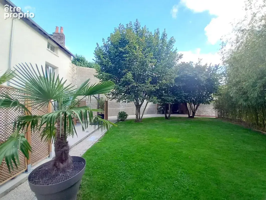 Maison centre-ville - Laval rive droite - 4/5 chambres - jardin - stationnement - photo 13