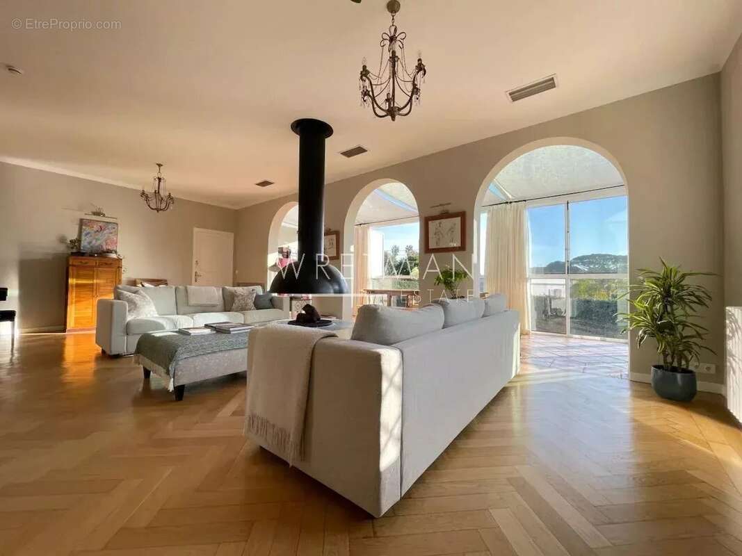 Maison à ANTIBES