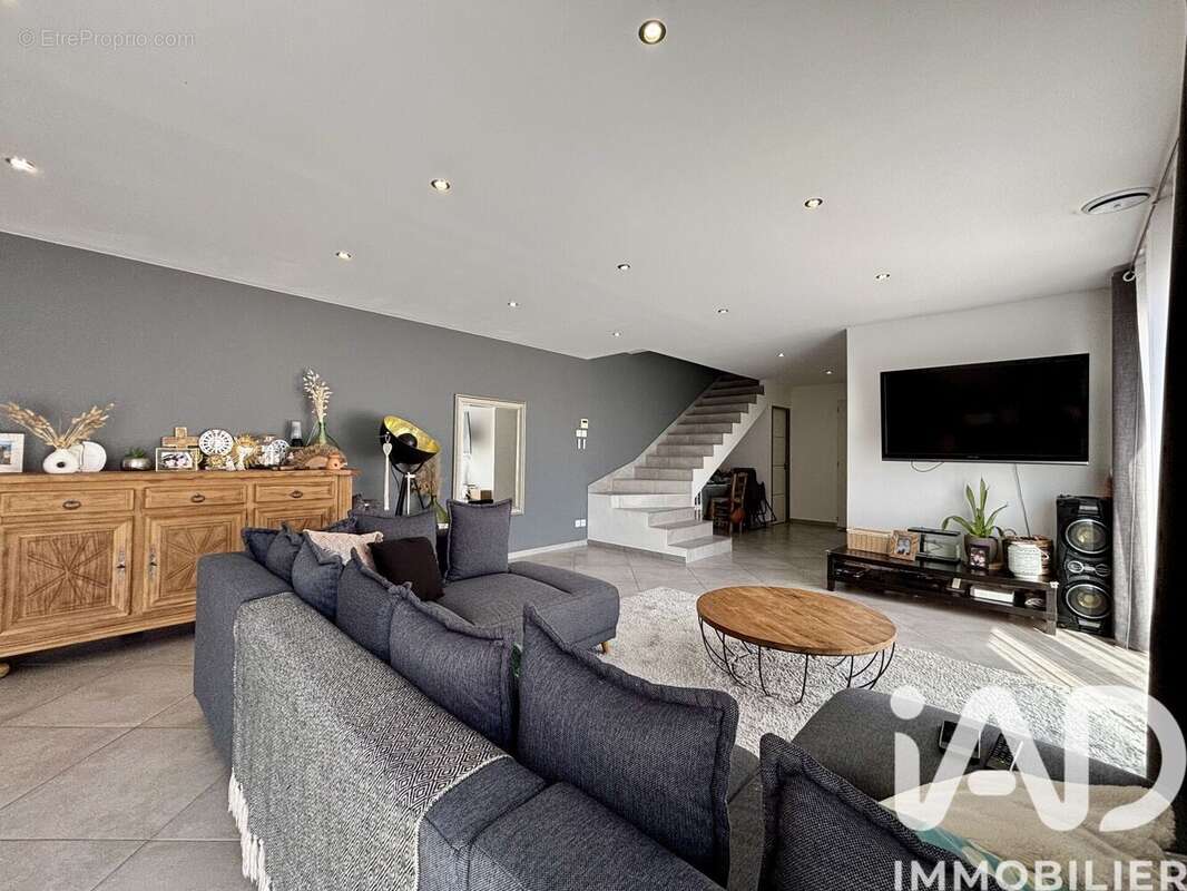 Maison 119 m² à Causses-Et-Veyran  - photo 5