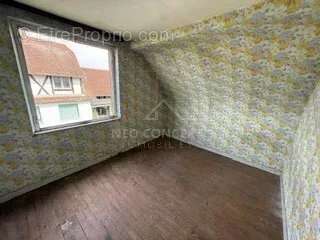 Maison 4 pieces de 104m² a renover dans son integralite - photo 10