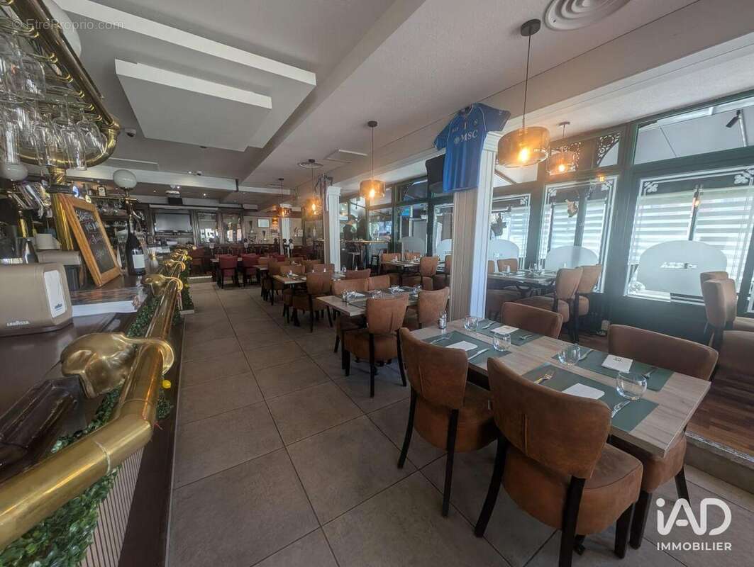 Photo 4 - Commerce à OYONNAX